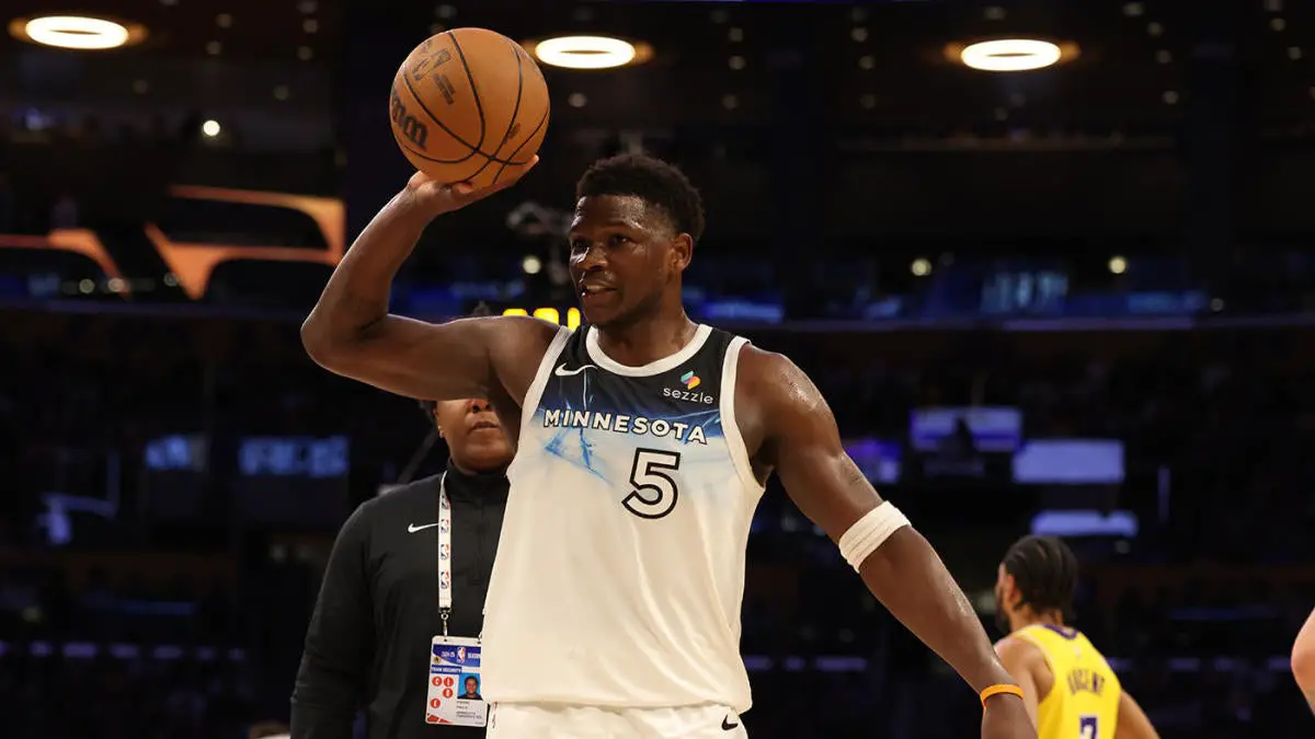 Anthony Edwards ejection: Wolves star fires ball into stands vs. Lakers, earns suspension for 16th tech