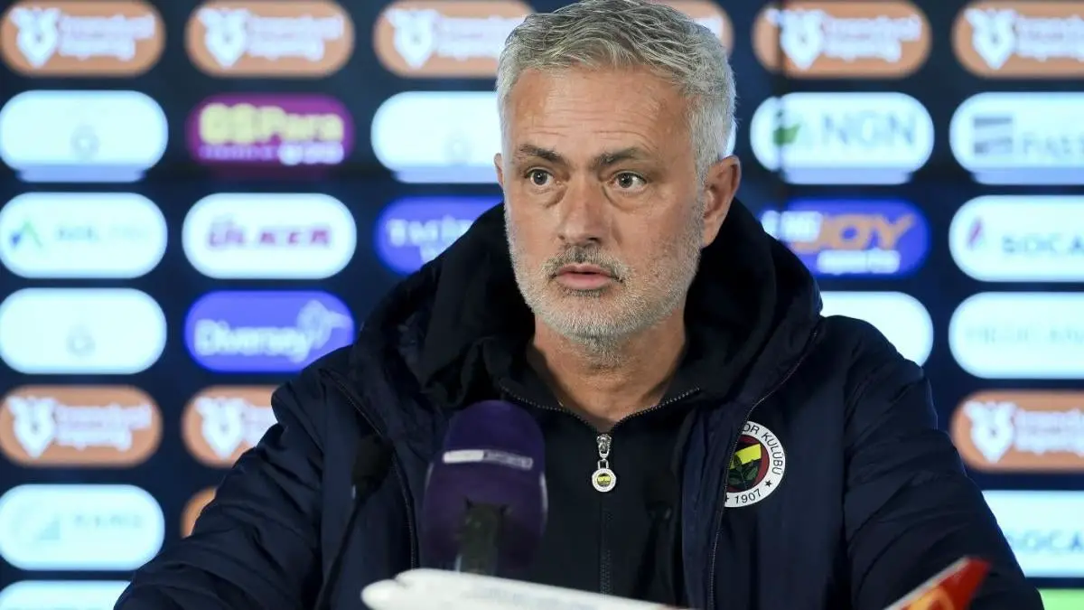 Jose Mourinho accused of making 'racist statements' by Galatasaray after saying bench jumped 'like monkeys'