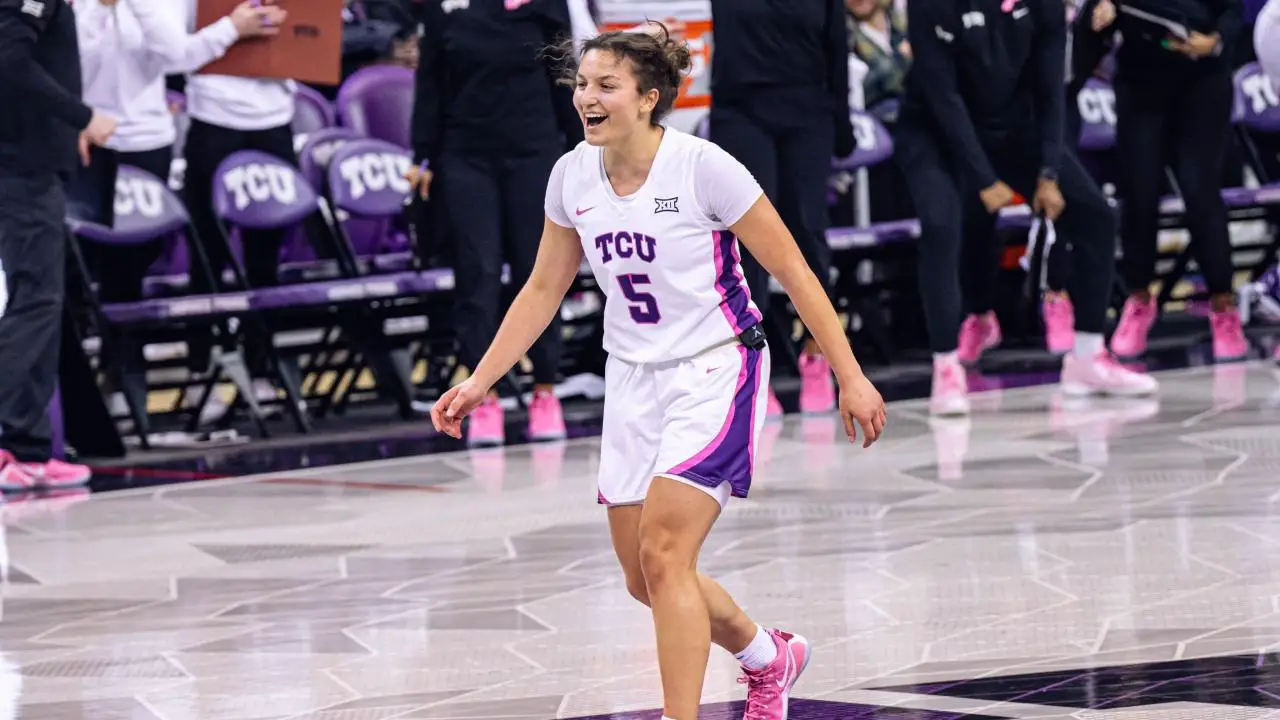 TCU climbs back to No. 2 seed in new 2025 March Madness women's bracket predictions