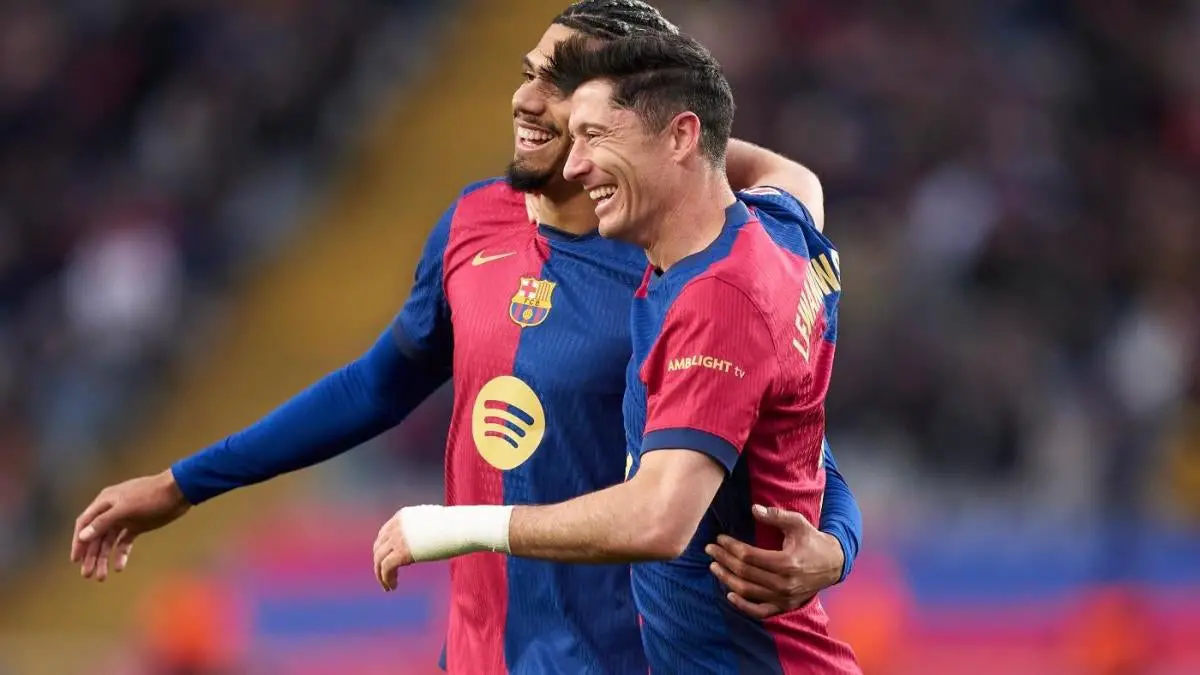 Barcelona vs. Real Sociedad score, highlights: Early red card benefits first-place Barca in 4-0 win