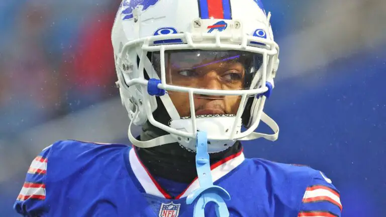 Damar Hamlin re-signs with Bills: 'I want to spend my whole career [in Buffalo]'