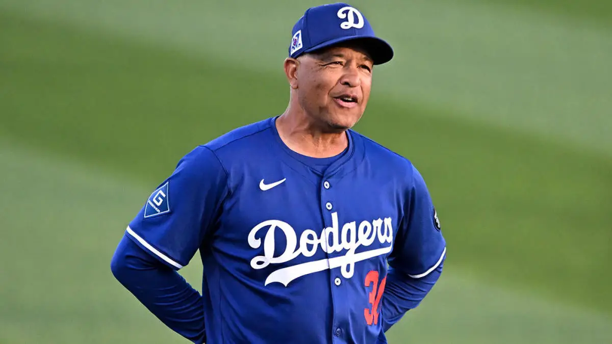 Dodgers, Dave Roberts agree to contract extension to take World Series manager through 2028, per reports